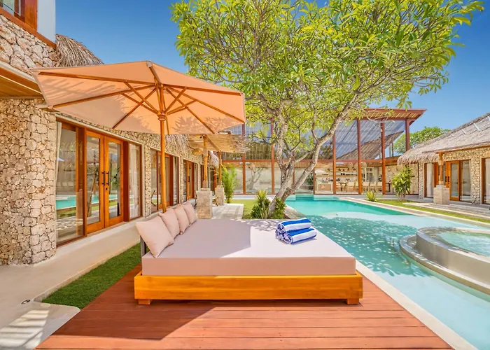 Villa Vienna - New 8bdr Jacuzzi Sauna And Cinema Seminyak (Bali)