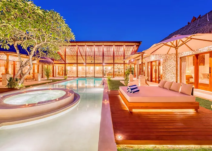 Villa Vienna - New 8bdr Jacuzzi Sauna And Cinema Seminyak (Bali)