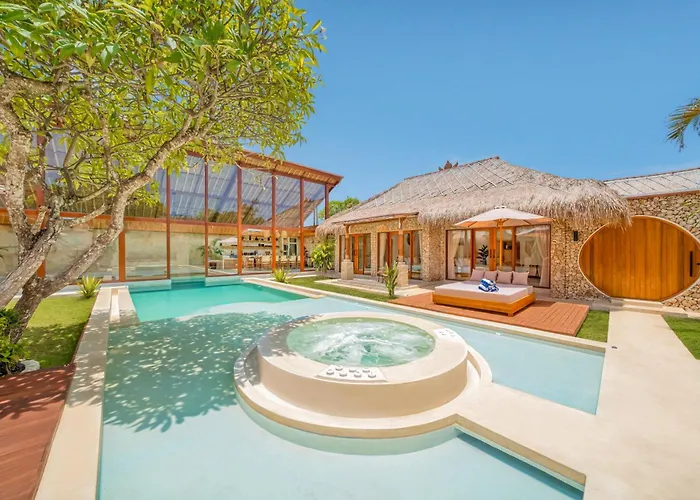 Villa Vienna - New 8bdr Jacuzzi Sauna And Cinema